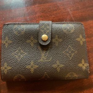 ANOTHER CHANCE - REDUCED AGAIN!     Vintage Louis Vuitton Monogram Wallet.